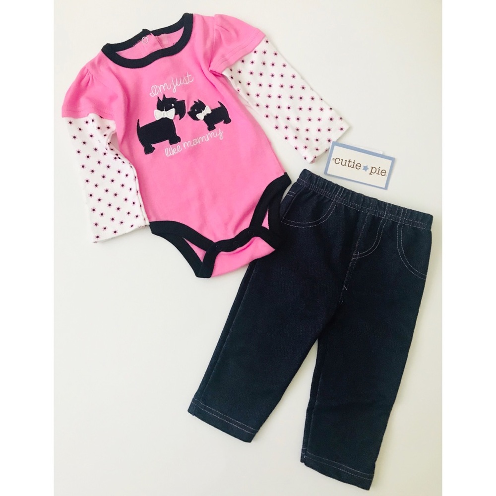 Carter’s Infant onesie with matching pants